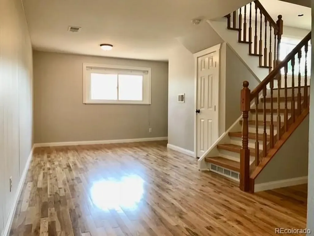 2285 E Noble Street Centennial CO 80121