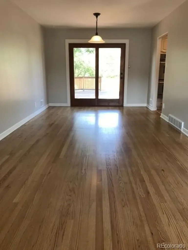 2285 E Noble Street Centennial CO 80121