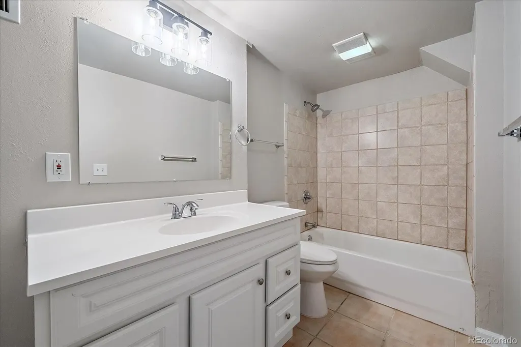 3212 Zuni Street Denver CO 80211