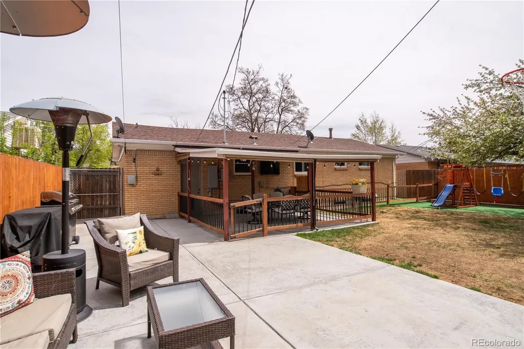 9271 Grove Street Westminster CO 80031