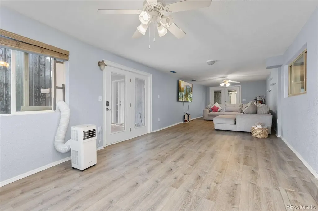 5425 Columbine Lane Denver CO 80221