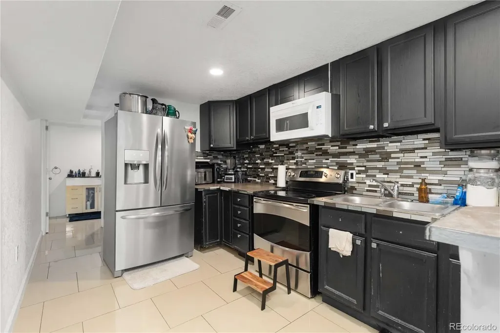 5425 Columbine Lane Denver CO 80221