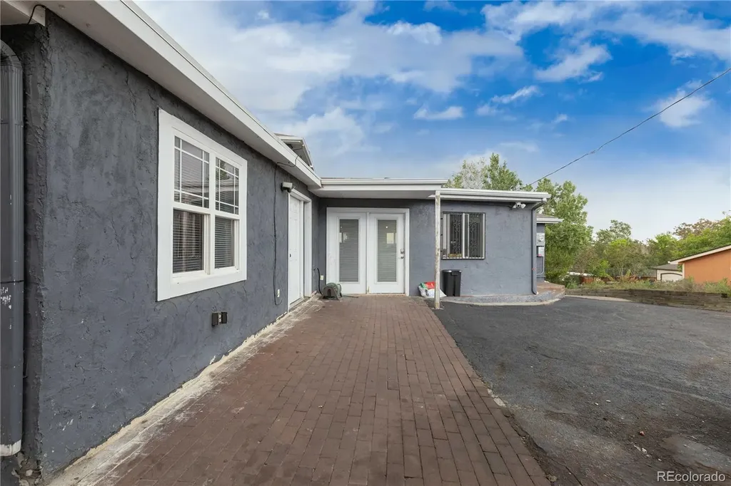 5425 Columbine Lane Denver CO 80221