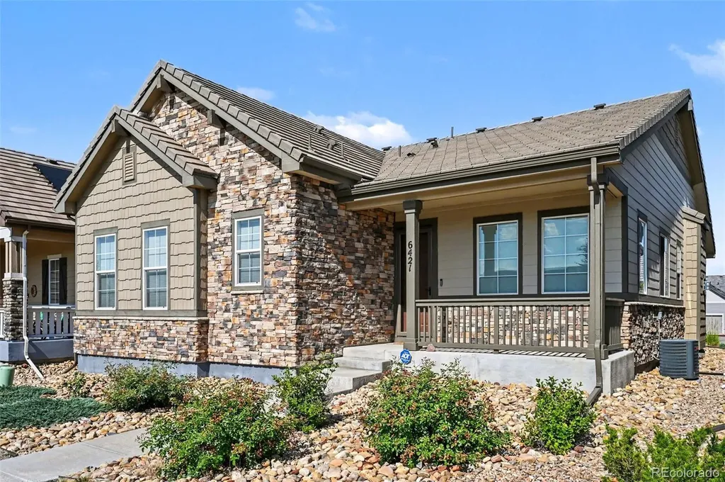 6421 Village Lane Centennial CO 80111