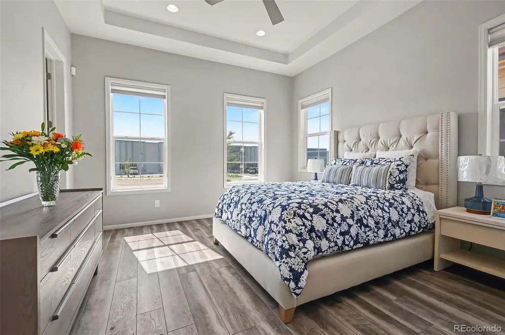 6421 Village Lane Centennial CO 80111