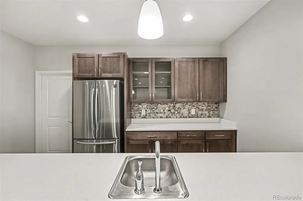 6421 Village Lane Centennial CO 80111