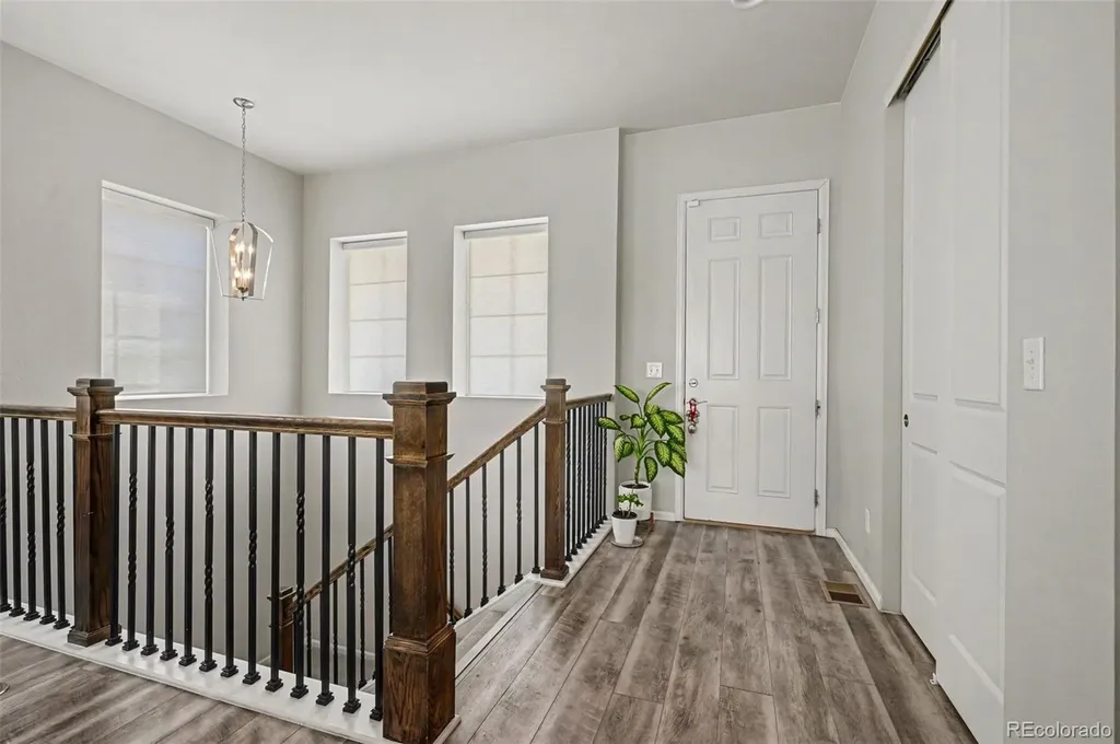 6421 Village Lane Centennial CO 80111