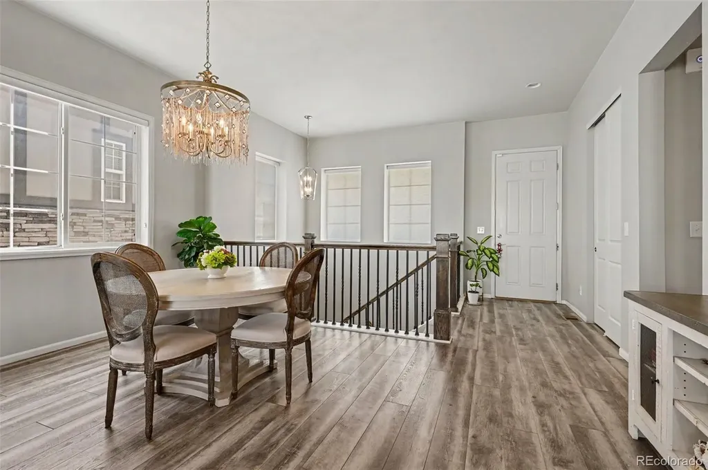 6421 Village Lane Centennial CO 80111