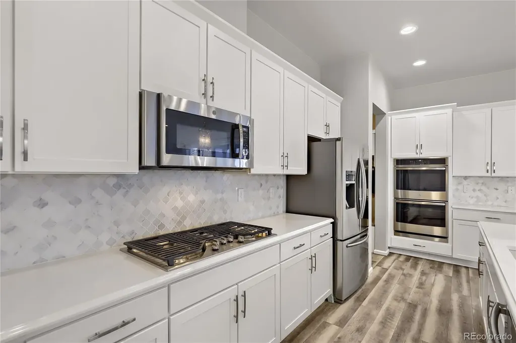 6421 Village Ln Lane Centennial CO 80111