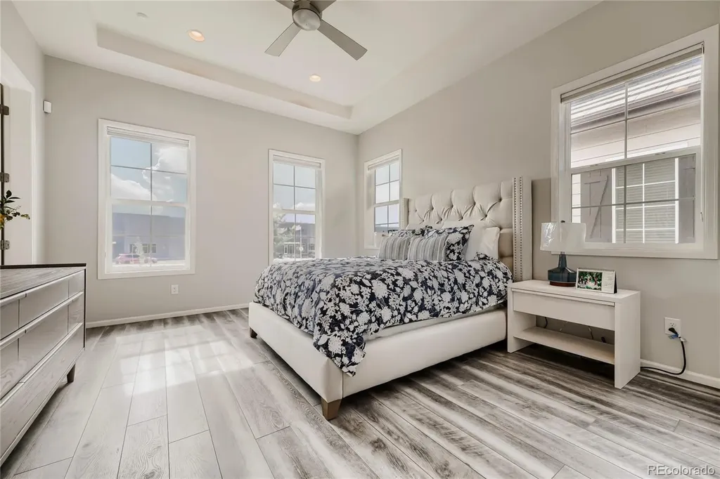 6421 Village Ln Lane Centennial CO 80111
