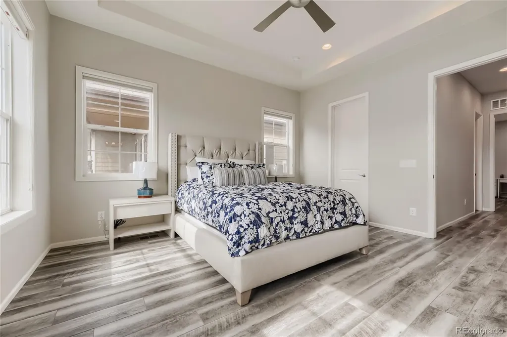 6421 Village Ln Lane Centennial CO 80111