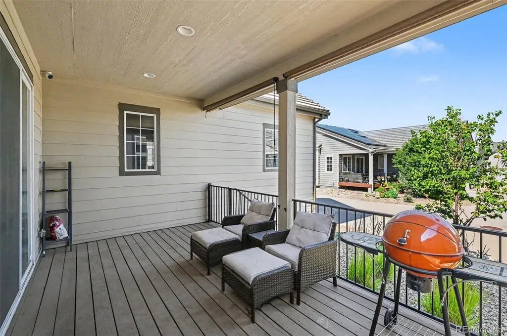 6421 Village Lane Centennial CO 80111