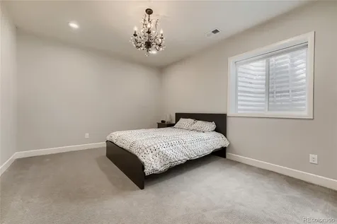 6421 Village Ln Lane Centennial CO 80111