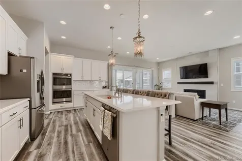 6421 Village Ln Lane Centennial CO 80111