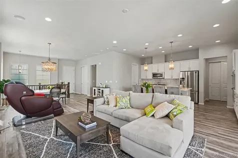 6421 Village Ln Lane Centennial CO 80111
