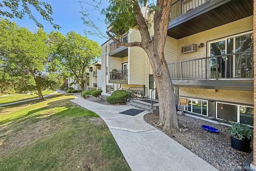 451 Golden Circle Golden CO 80401