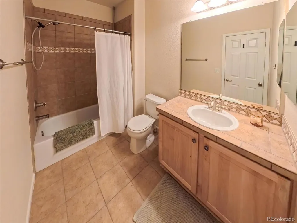 592 Brookhurst Avenue Littleton CO 80129