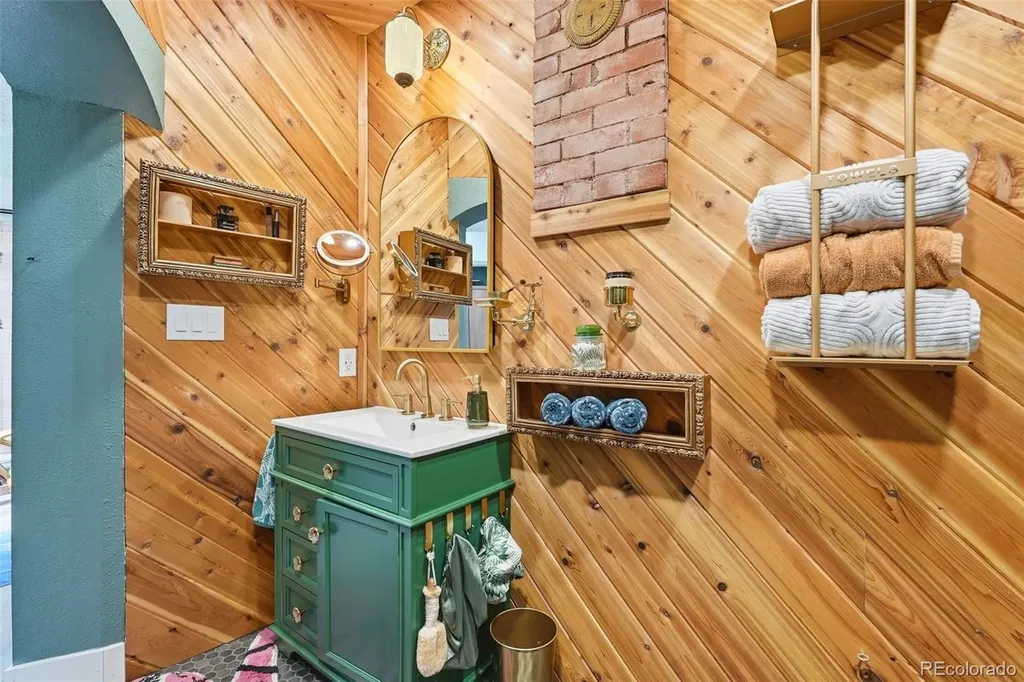370 Ruxton Avenue Manitou Springs CO 80829
