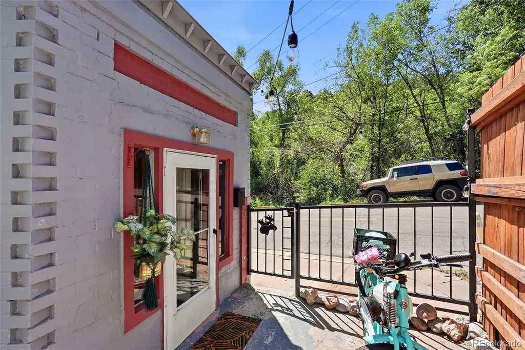 370 Ruxton Avenue Manitou Springs CO 80829
