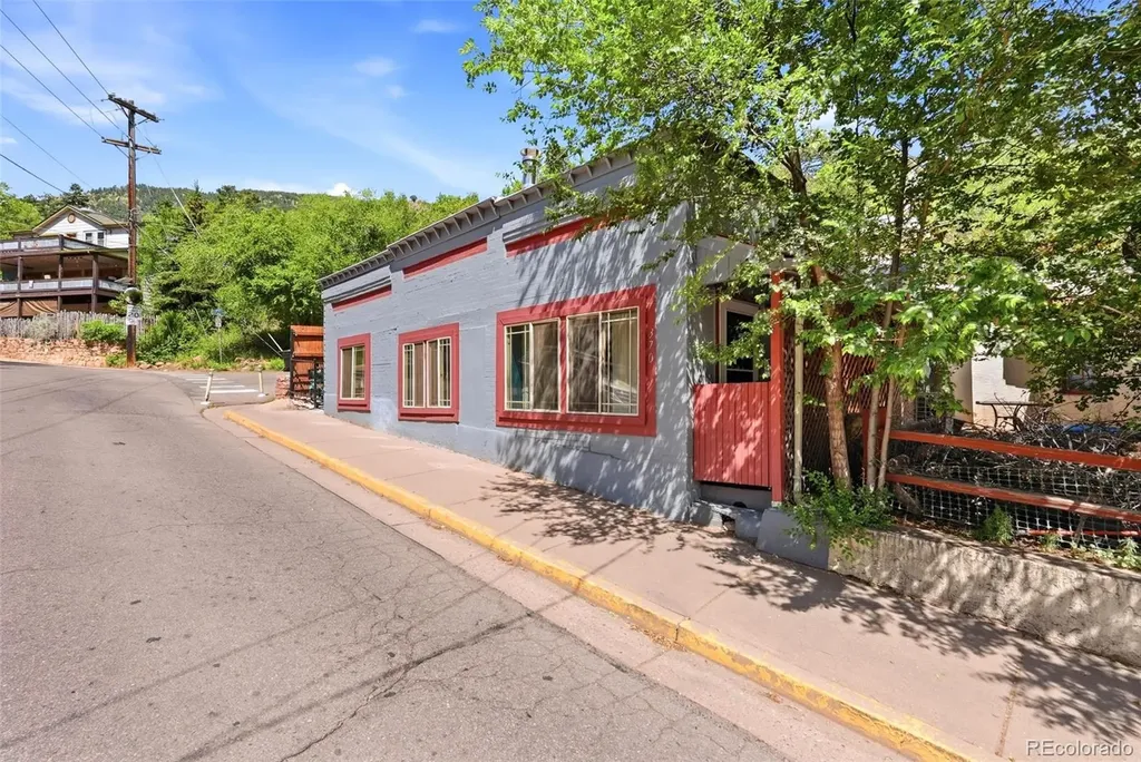 370 Ruxton Avenue Manitou Springs CO 80829
