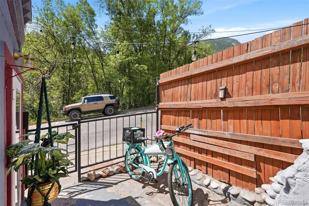 370 Ruxton Avenue Manitou Springs CO 80829