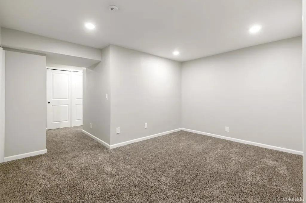 7940 W 90th Avenue Broomfield CO 80021
