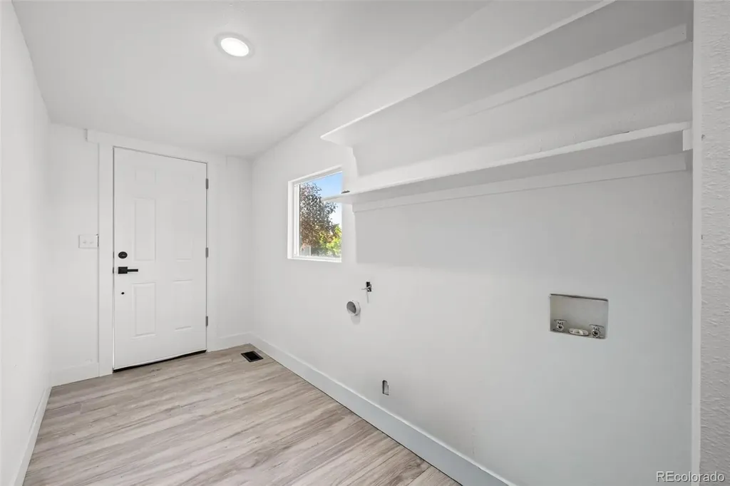 5755 W 43 Avenue Denver CO 80212