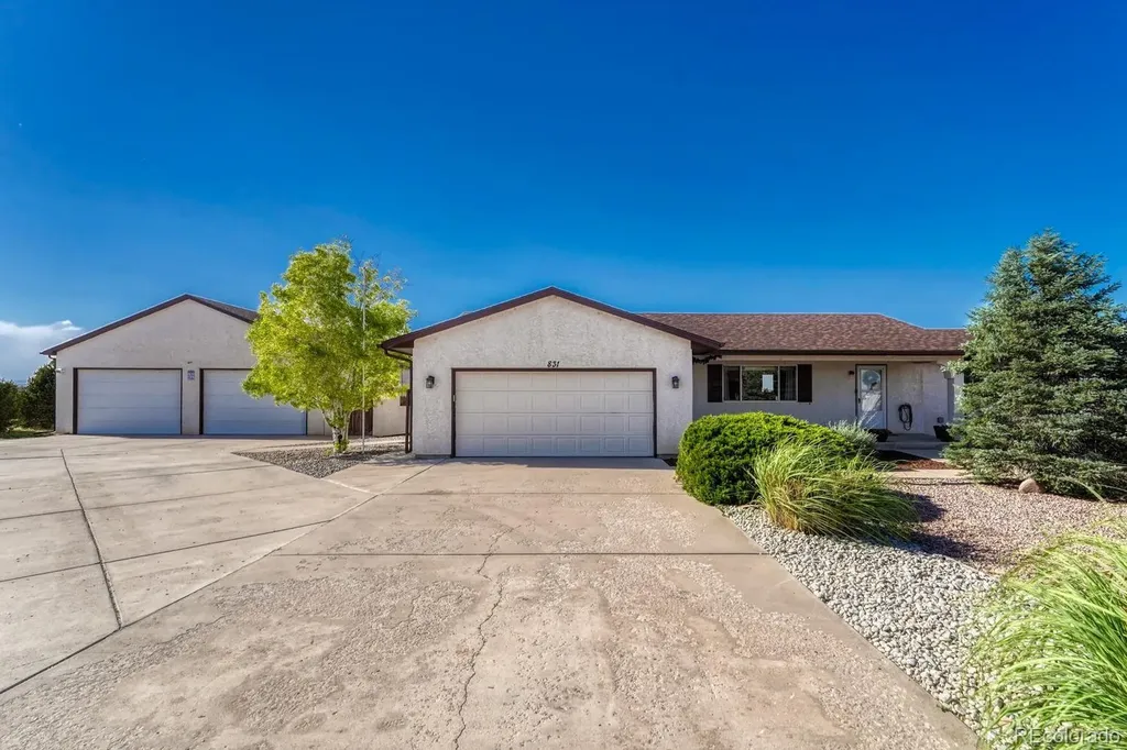 831 E Paseo Dorado Drive Pueblo CO 81007