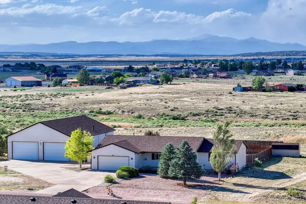 831 E Paseo Dorado Drive Pueblo CO 81007