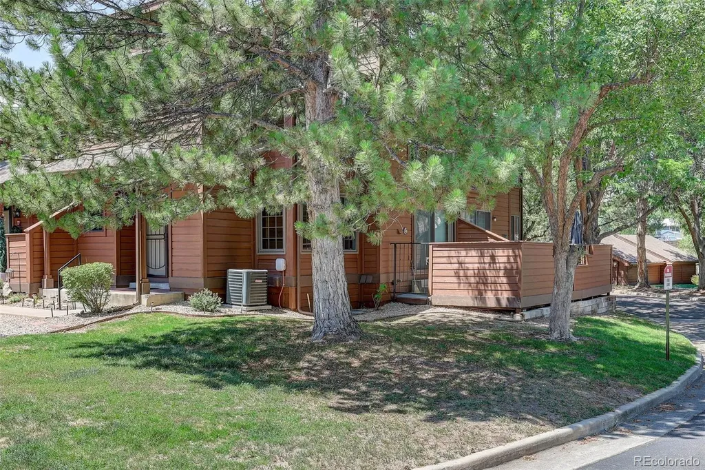 8085 Holland Court Arvada CO 80005