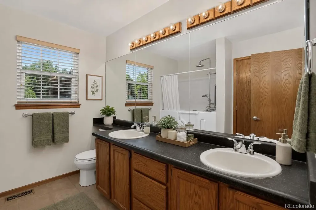 8085 Holland Court Arvada CO 80005
