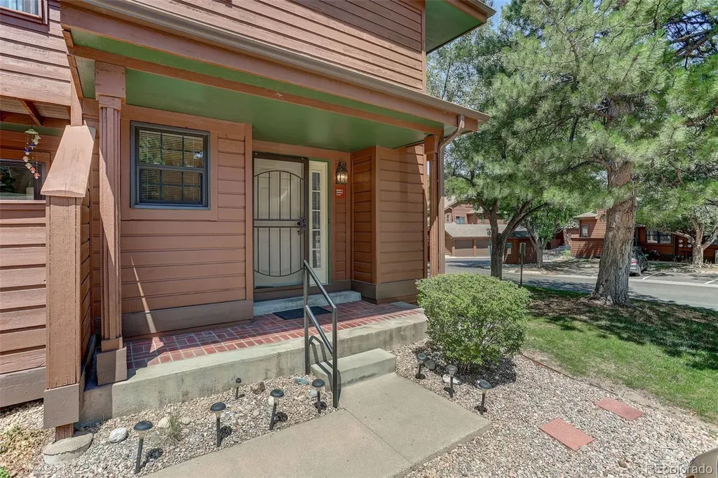 8085 Holland Court Arvada CO 80005