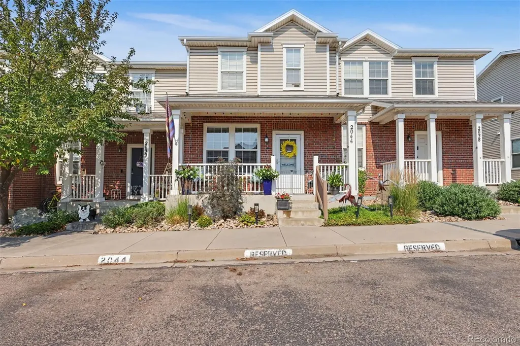 2044 Creekridge Point Colorado Springs CO 80910