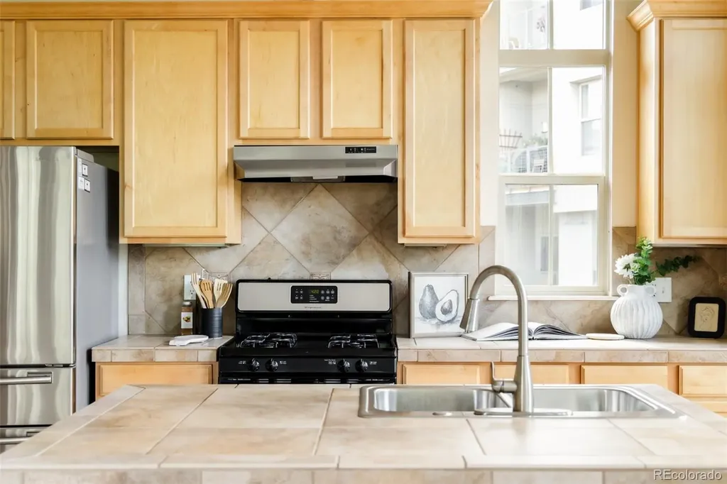2889 Syracuse Court Denver CO 80238