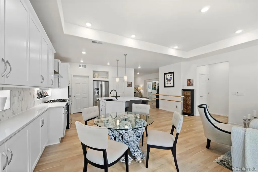 5037 N Quemoy Street Aurora CO 80019