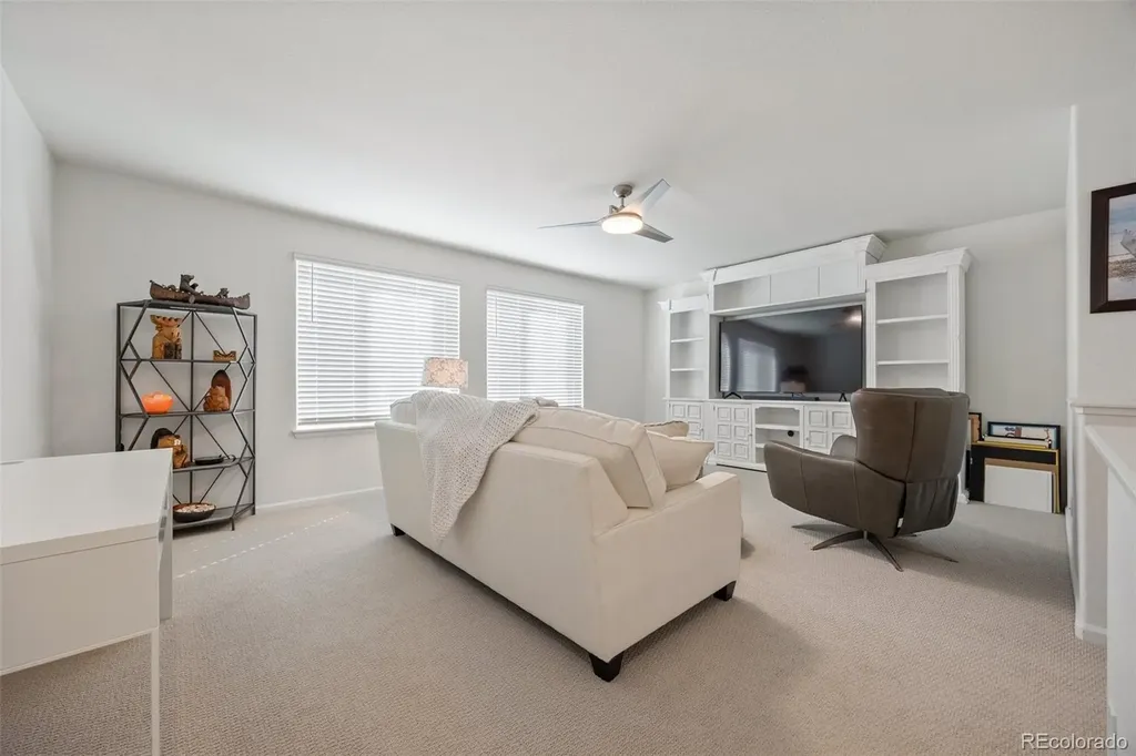 5037 N Quemoy Street Aurora CO 80019