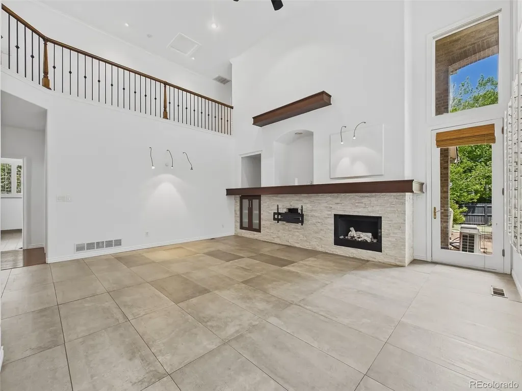 11672 E Berry Avenue Englewood CO 80111