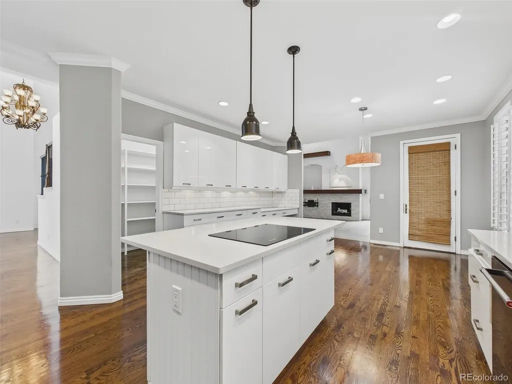 11672 E Berry Avenue Englewood CO 80111