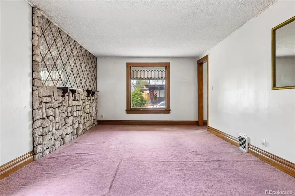 4234 Vallejo Street Denver CO 80211
