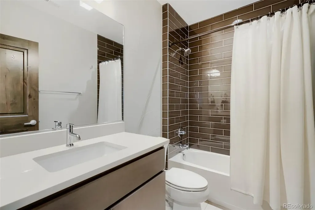 1426 S Pearl Street Denver CO 80210