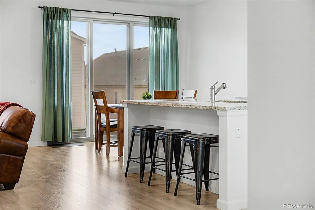 121 S Vandriver Way Aurora CO 80018