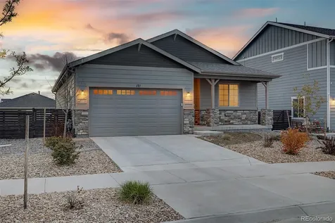 121 S Vandriver Way Aurora CO 80018