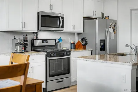 121 S Vandriver Way Aurora CO 80018
