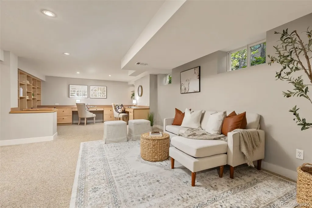 2257 Ivanhoe Street Denver CO 80207