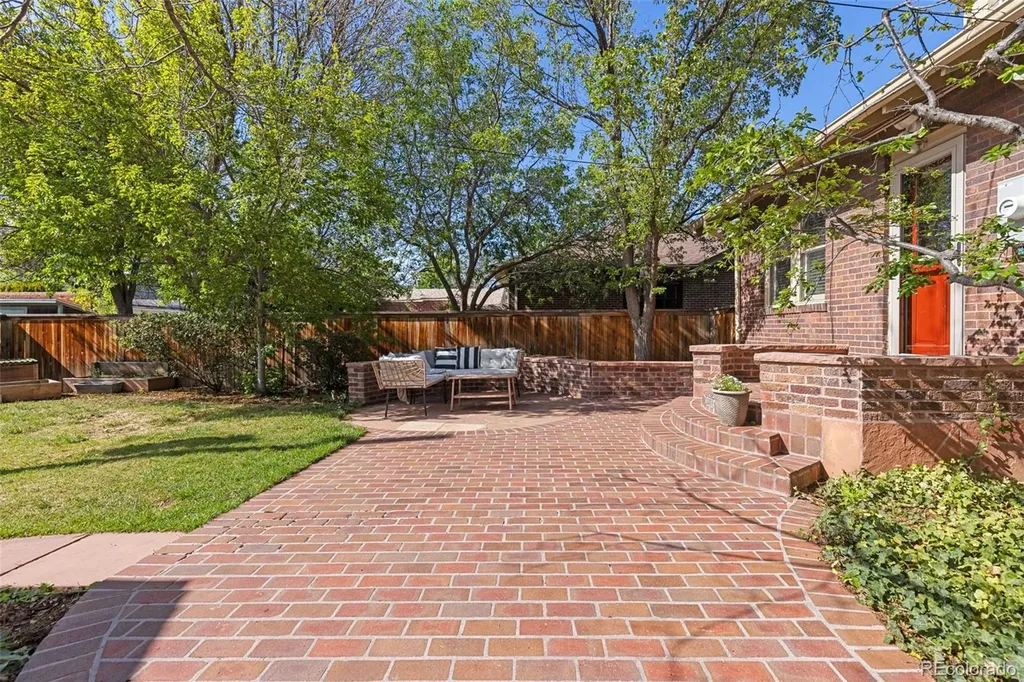 2257 Ivanhoe Street Denver CO 80207