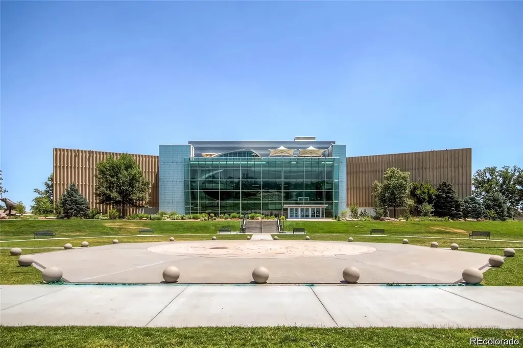 2257 Ivanhoe Street Denver CO 80207
