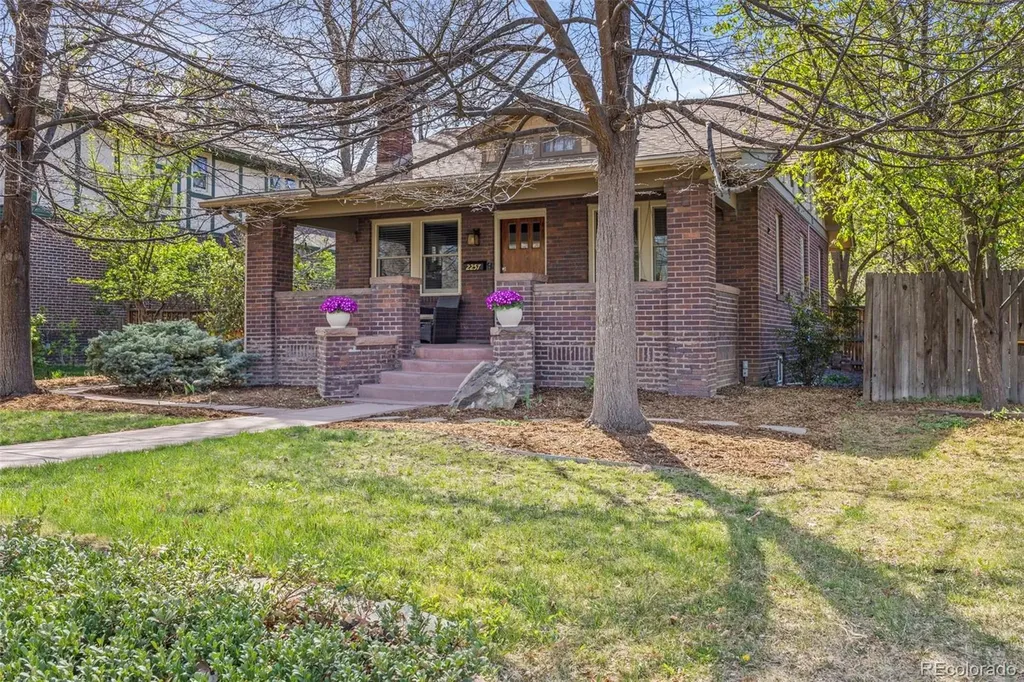 2257 Ivanhoe Street Denver CO 80207