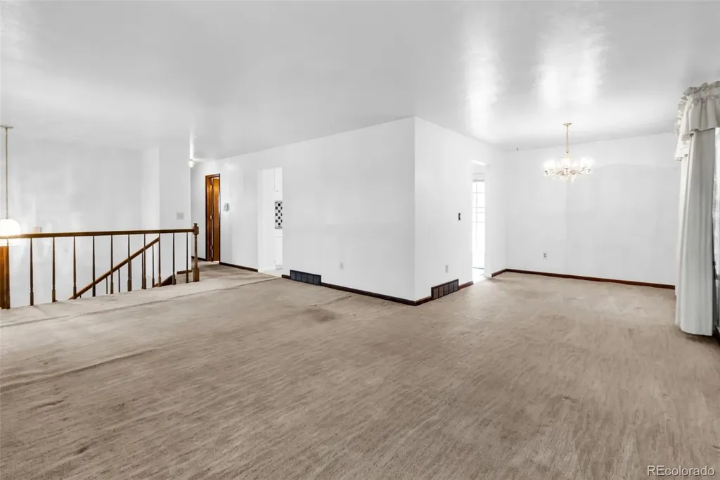 1260 S Moline Street Aurora CO 80012