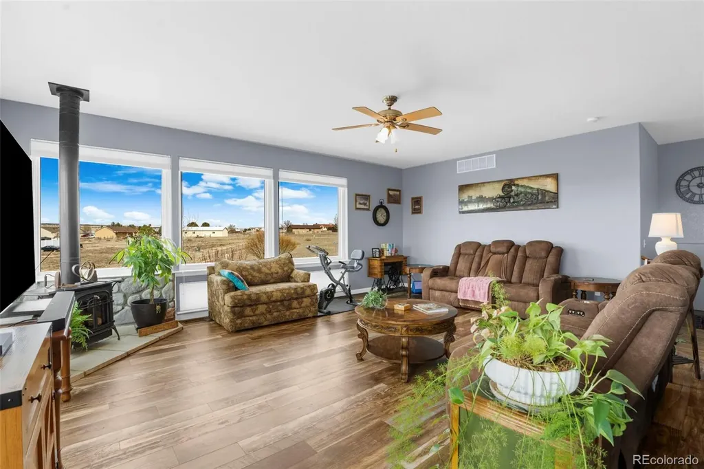 1655 W Camino De Los Ranchos Pueblo West CO 81007