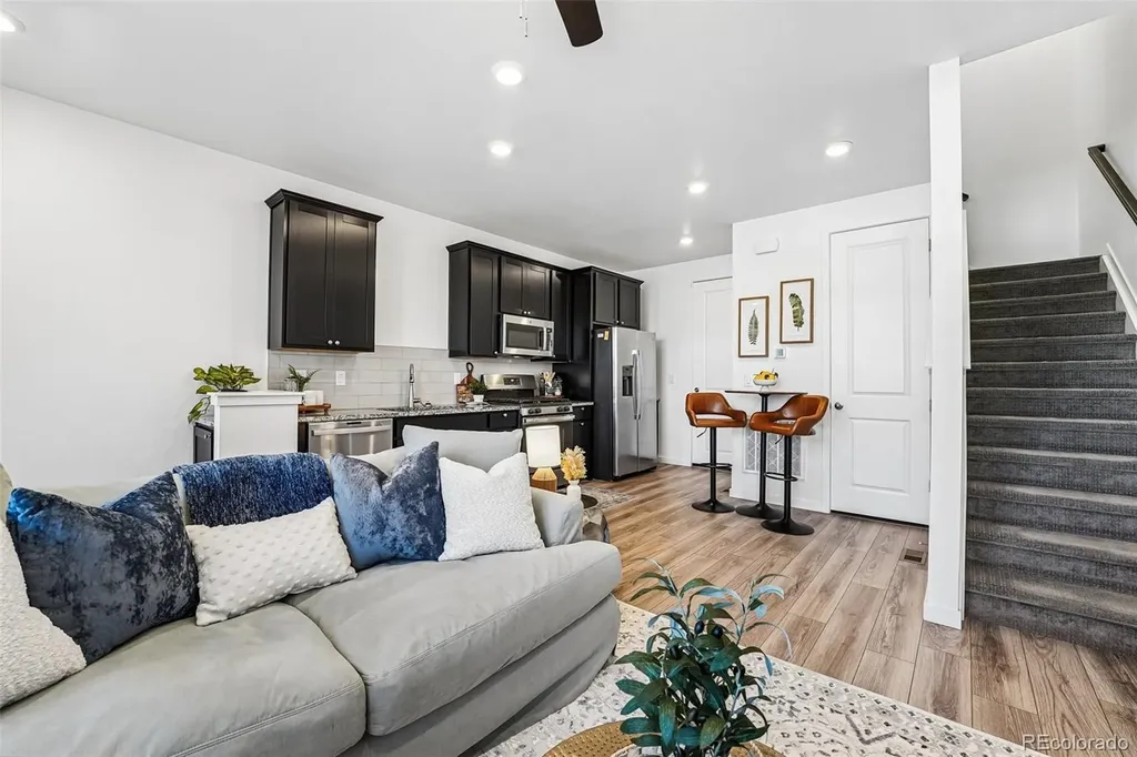 2092 S Upham Way Denver CO 80227